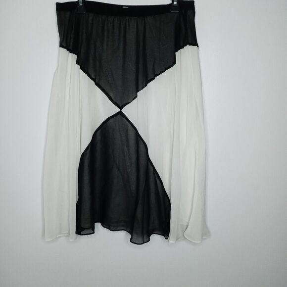Halogen black and white sheer skirt size 12 - Picture 3 of 5